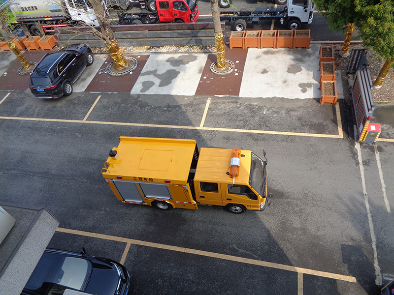 XZL5041XXH6型救險(xiǎn)車