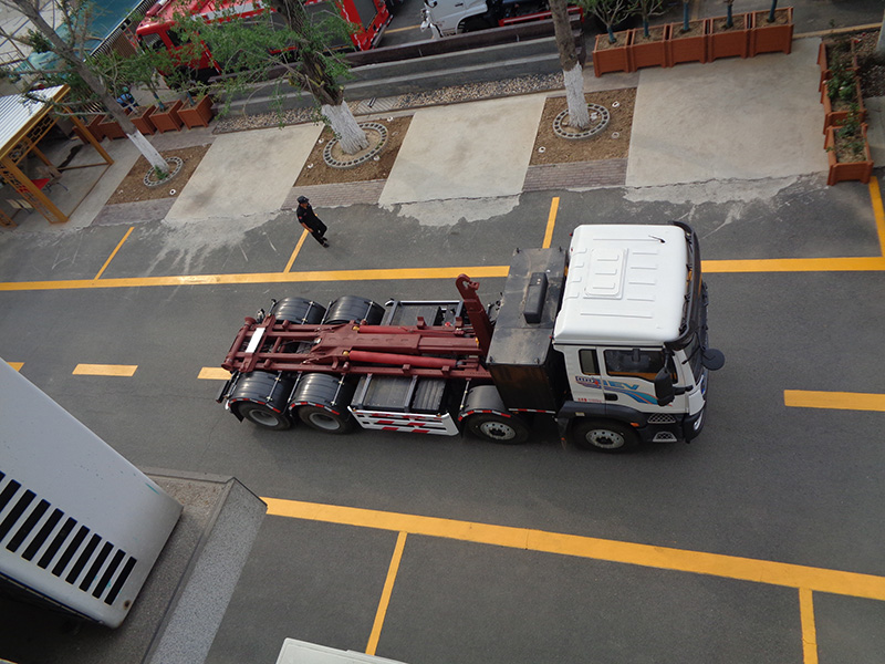 XZL5317ZXXBEV型純電動車廂可卸式垃圾車